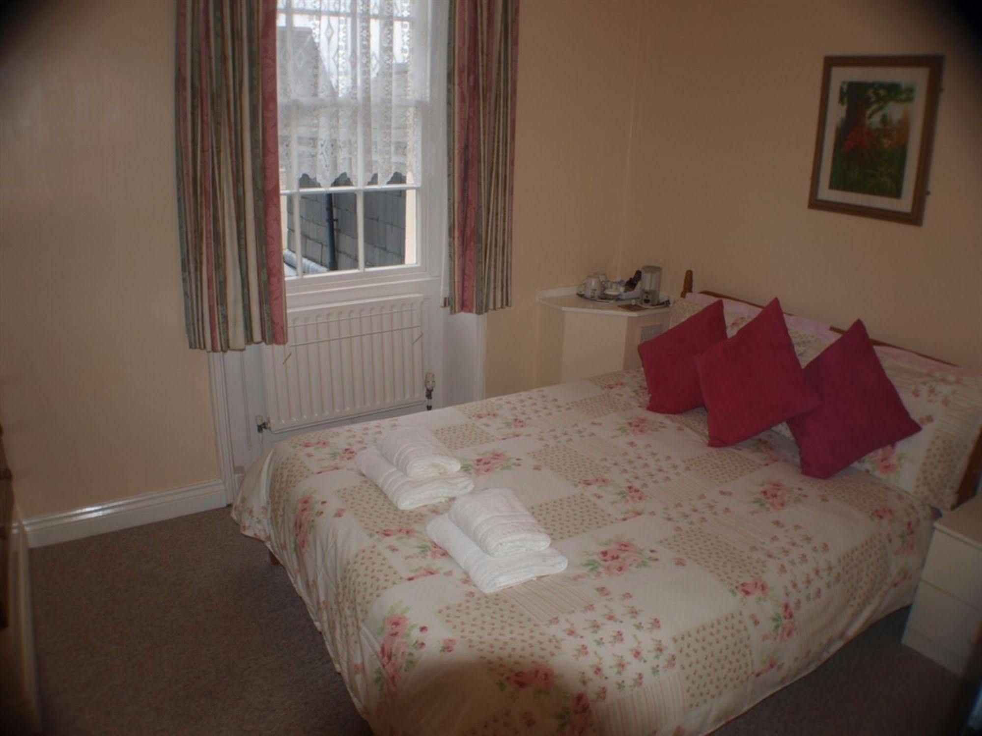 Olivers Guest House Уэймут Экстерьер фото
